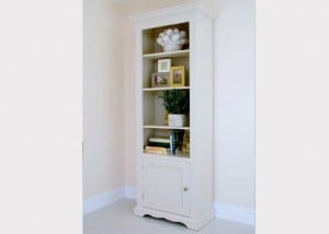 Andrena narrow bookcase